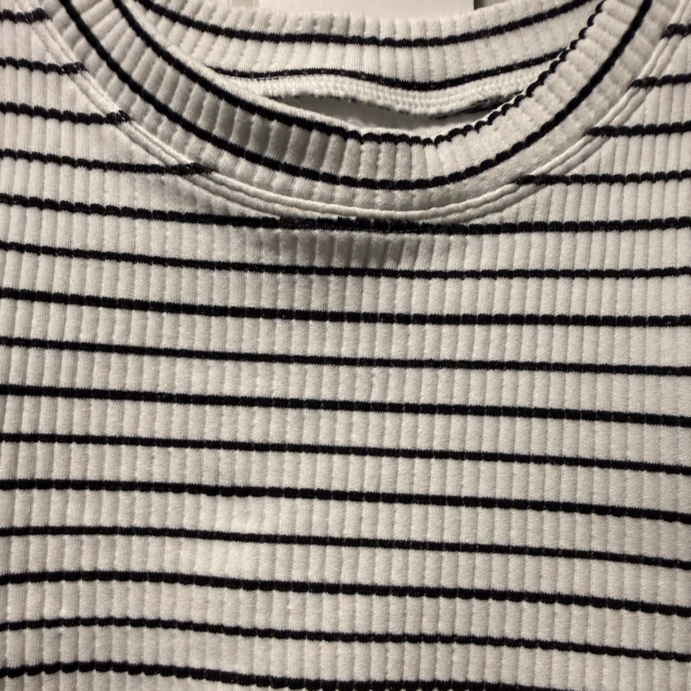 Aura Black and White Striped Top - Picture 3 of 4